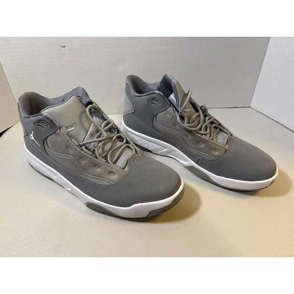 Air Jordan Retro Men's Gray Basketball‎ Shoes Size 12 no box